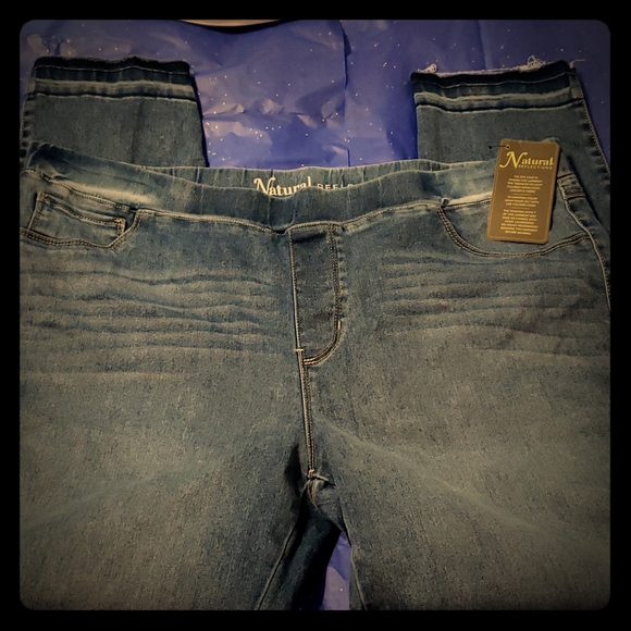 natural reflections pull on jeans